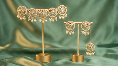 Round Kundan Pearl Choker Set